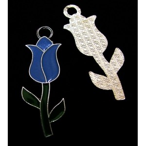 https://www.deida.ro/14919-21321-thickbox/disponibil-1-set-cu-8-bucati-cp576-a-charm-argintiu-inchis-lalea-email-albastra-4014mm.jpg