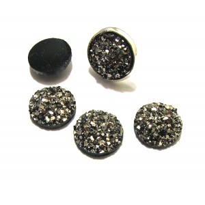 https://www.deida.ro/19195-26199-thickbox/crs116-cabochon-rasina-druzy-gri-argintiu-10mm.jpg
