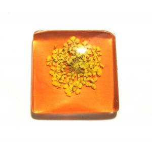 https://www.deida.ro/19518-26540-thickbox/disponibil-1-bucata-csfu25mm-40-cabochon-sticla-flori-uscate-25mm.jpg