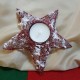 Suport lumanare steluta rosie cu zapada si glitter argintiu 15cm