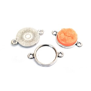 https://www.deida.ro/25538-37139-thickbox/co356-conector-baza-cabochon-argintiu-antic-3621mm-2518mm.jpg