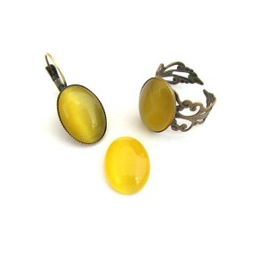 https://www.deida.ro/2922-4234-thickbox/cabochon-sticla-cat-eye-galben-1813mm.jpg