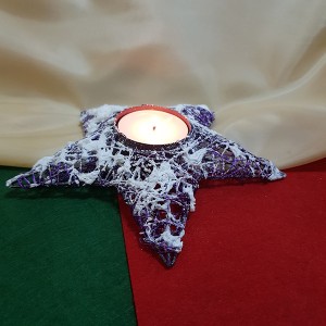 https://www.deida.ro/3491-31947-thickbox/suport-lumanare-steluta-mov-cu-zapada-15cm.jpg