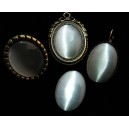 Cabochon sticla cat eye alb 25*18mm