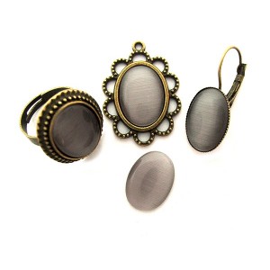 https://www.deida.ro/5162-7523-thickbox/cabochon-sticla-cat-eye-gri-sobolan-1813mm.jpg
