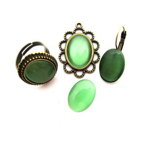https://www.deida.ro/5170-7541-thickbox/cabochon-sticla-cat-eye-verde-pal-01-1813mm.jpg
