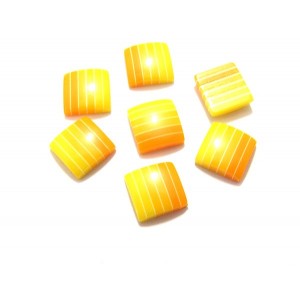 https://www.deida.ro/8234-11655-thickbox/crd1010-16-cabochon-rasina-dungi-galbene-si-albe-108mm-stoc-limitat.jpg
