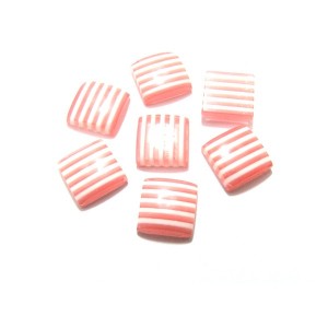 https://www.deida.ro/8244-11665-thickbox/crd1010-26-cabochon-rasina-dungi-roz-si-albe-108mm-stoc-limitat.jpg