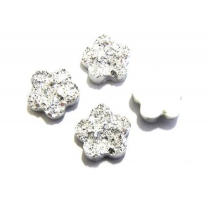 https://www.deida.ro/9989-14282-thickbox/crs22-cabochon-rasina-druzy-floare-argintie-16mm.jpg