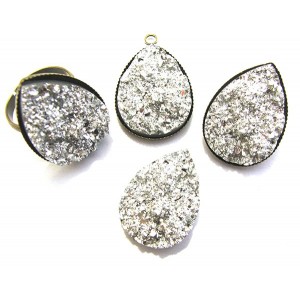 https://www.deida.ro/9992-14286-thickbox/crs25-cabochon-rasina-druzy-lacrima-argintie-2518mm.jpg